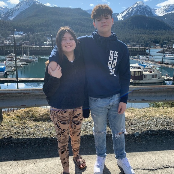 Meet your Posher, Tanya - Picture 2 of 5